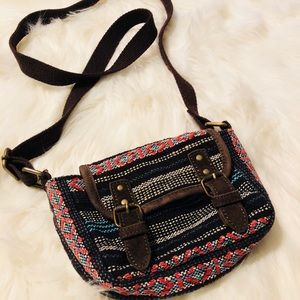 American Eagle cross body purse!
